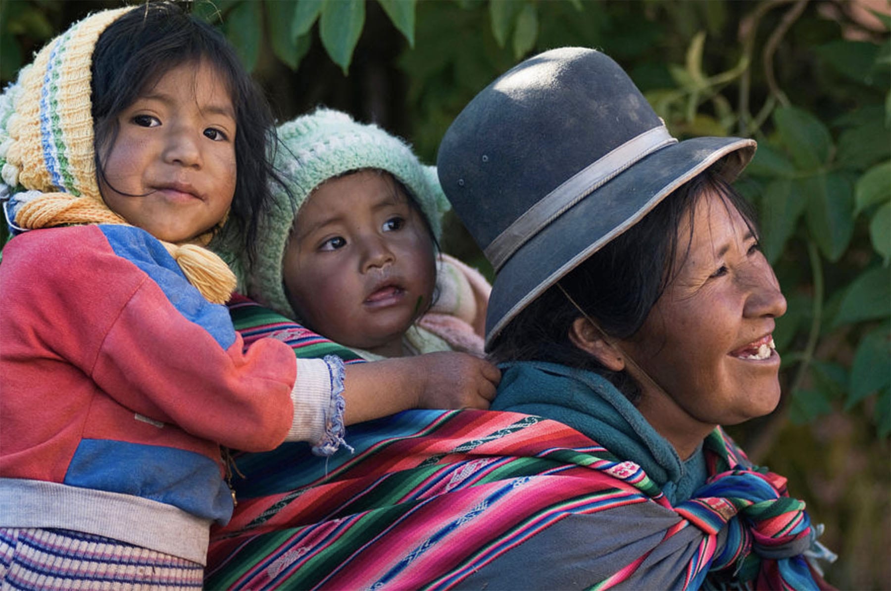 Большая часть населения южной америки говорит на. Индейцы аймара в Боливии. Аймара народ Южной Америки. Народы Южной Америки боливийцы. Боливия Кочабамба народ.